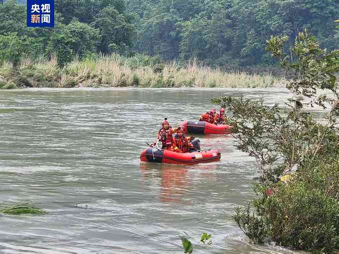 广西龙胜山洪灾害已找到6名遇难者 仍有2人失联(图1)