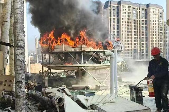 工人违规切割作业引发火灾被拘留10天(图1) 工人违规切割作业引发火灾被拘留10天(图1)