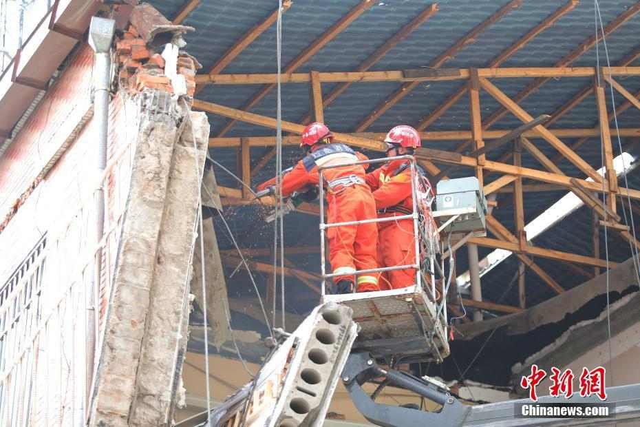 黑龙江伊春发生煤气罐爆炸事故致1死2伤2失联(图2) 黑龙江伊春发生煤气罐爆炸事故致1死2伤2失联(图2)