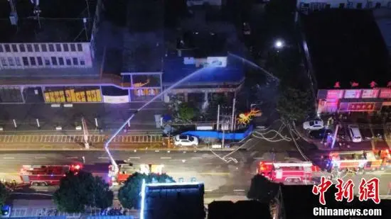广西北海侨港镇饮食店煤气爆燃事故 5人受伤无生命危险(图1)