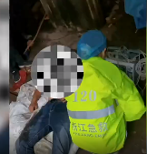 小型挖机操作不当致厂房坍塌，驾驶员不幸遇难(图1)