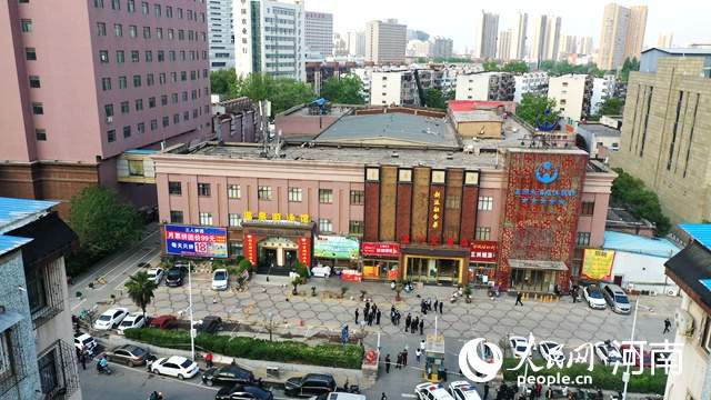 郑州游泳馆局部坍塌致3死9伤 企业经营者被控制(图1)