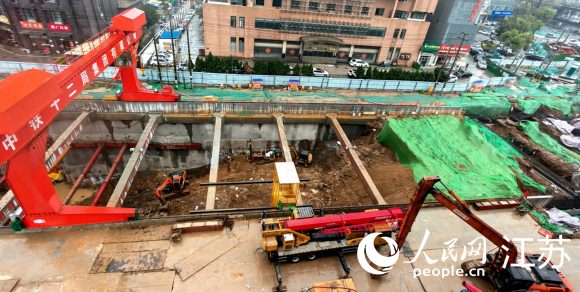 徐州地铁3号线二期工地坍塌致1人死亡 两家公司被禁承揽新工程(图1)