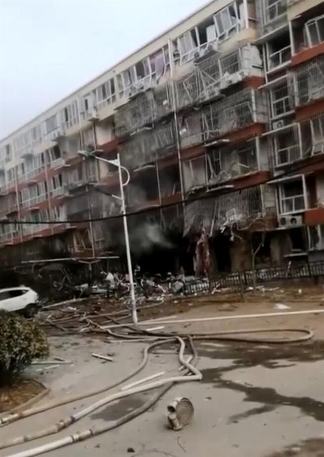 北京房山一小区发生燃气爆燃 造成2死2伤(图2)