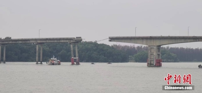 图为救援现场。王坚 摄